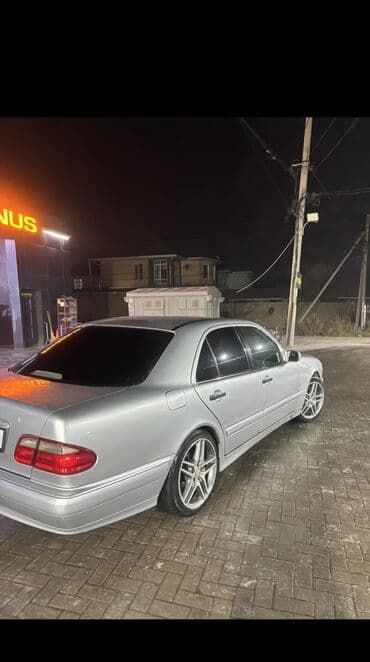 продаю связи с переездом: Mercedes-Benz E-Class: 2000 г., 3.2 л, Бензиновая, Седан — 7