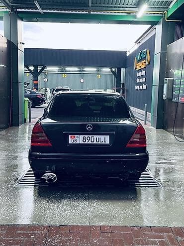 купить 4 х тактный лодочный мотор бу: Mercedes-Benz C-Class: 1995 г., 1.8 л, Ручные, Бензин, Седан — 4