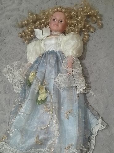 детские карнавальные платья: Кукла в бальном платье - Высота примерно 45–50 см (по фото, формат — 1