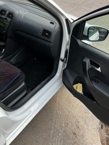 vw: Volkswagen Polo: 2016 г., Механика, Бензин, Седан — 6