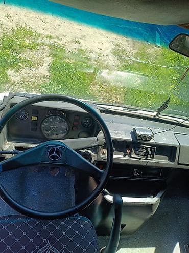 аналог: Mercedes-Benz : 1991 г., 2.9 л, Механика, Дизель — 8