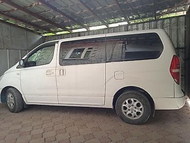 prius plus: Hyundai H-1: 2012 г., 2.5 л, Автомат, Дизель, Минивэн — 1
