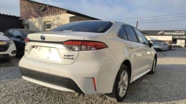 моновпрыск опель вектра а 1.8: Toyota Corolla: 2020 г., 1.8 л, Робот, Гибрид, Седан — 9