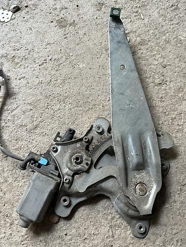 eagle eyes: Toyota Altezza механизм Электростеклоподъёмник (2000с)и замок двери — 3