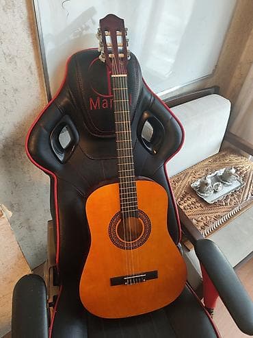 Классическая акустическая гитара 4/4 - Тип: шестиструнная