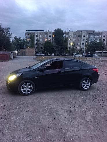 Hyundai Solaris: 2012 г., 1.6 л, Механика, Бензин, Седан — 1