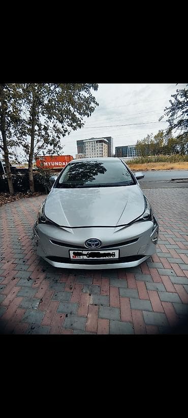 4runner 2010: Toyota Prius: 2017 г., 1.8 л, Робот, Гибрид, Хэтчбэк — 1