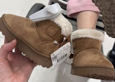 широкий ассортимент обуви: Детские зимние полусапожки (угги) для девочки - Размер: 23 — 2