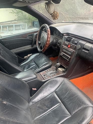 добовые стекла: Mercedes-Benz E-Class: 1996 г., 3.2 л, Автомат, Бензин, Седан — 4