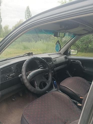 Транспорт: Volkswagen Golf: 1993 г., Хэтчбэк — 6