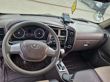 sprinter 2 2: Легкий грузовик, Hyundai, Стандарт — 10