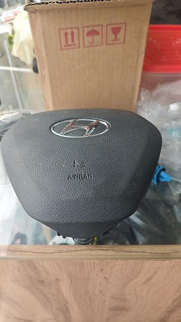 Подушка безопасности водителя (AIRBAG) для руля Hyundai. -