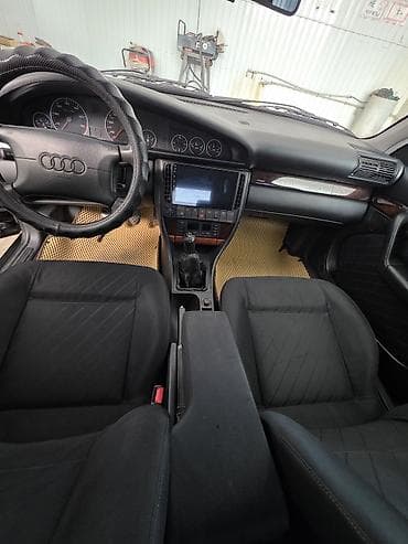 b class: Audi A6: 1996 г., 2.6 л, Ручные, Бензин, Седан — 9