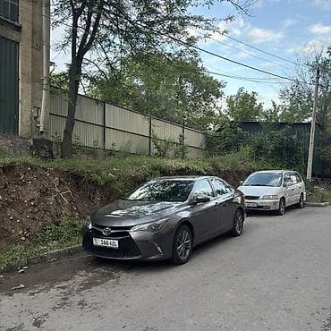 Toyota Camry: 2017 г., Автомат
