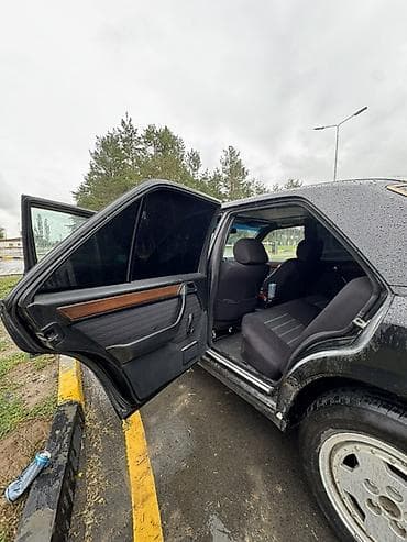 e60 m5: Mercedes-Benz W124: 1990 г., 2.3 л, Механика, Бензин, Седан — 10
