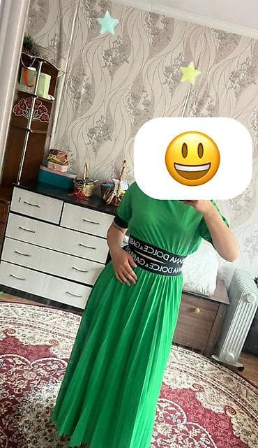 slim patch: Продаю вещи в отличном состоянии Любая вещь за 200 Желетка черная — 1