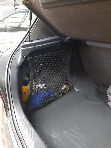 Nissan Almera: 2004 г., 1.5 л, Механика, Бензин, Хэтчбэк — 4