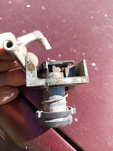 клапан n75: Электромагнитный клапан/соленоид с рычагом, пружиной и — 4