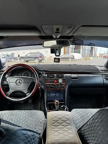 варият машина: Mercedes-Benz E-Class: 1998 г., 2.3 л, Механика, Бензин, Седан — 6