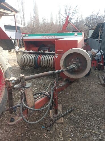 Пресс‑подборщик Sipma (польский), тюковый, для заготовки сена/соломы at lalafo.kg Пресс‑подборщик Sipma (польский), тюковый, для заготовки сена/соломы