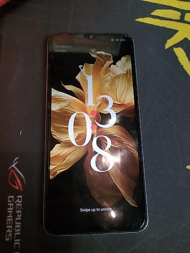 x96 max: Redmi, Redmi 13C, Б/у, цвет - Белый — 1