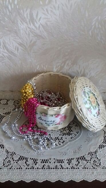 подставка куран: Продаю шкатулку ручной работы. Цвет слоновая кость. Высота 11см — 2