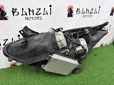 Передняя правая фара Toyota 2005 г., Б/у, Оригинал, Япония — 5