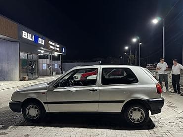 hundai elantra: Volkswagen Golf: 1993 г., Механика, Бензин, Хэтчбэк — 4