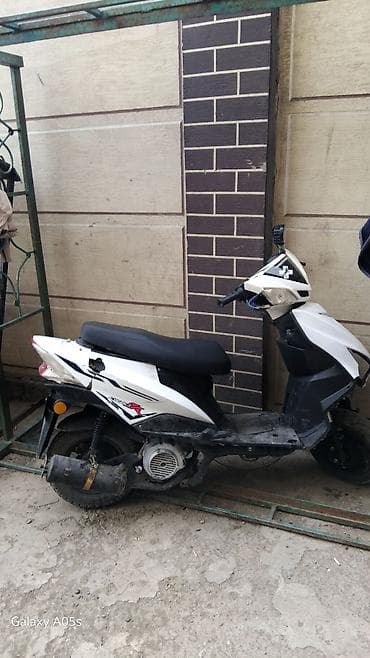 м макси скутер: Тип скутера 140 куб. см, Бензин, Б/у — 5