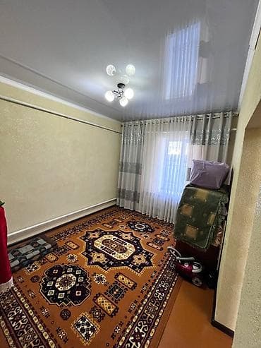 Продажа дач: Продаю дом 5 комнат, с ремонтом 100 кв. м, в центре г. Орловка. Уч — 9