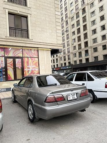 акорт: Honda Accord: 1999 г., 2 л, Бензин, Седан — 3