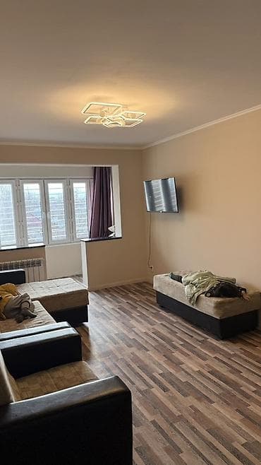 Бөлмөнү ижарага алам: Современный ремонт. Адрес: Боконбаева-Уметалиева - Окна: хорошие — 1