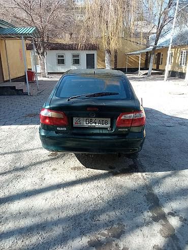 Mazda Capella: 2001 г., 2 л, Механика, Бензин, Хэтчбэк