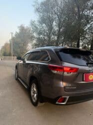 самые дорогие машины в кыргызстане: Toyota Highlander: 2019 г., 3.5 л, Автомат, Гибрид, Внедорожник — 15