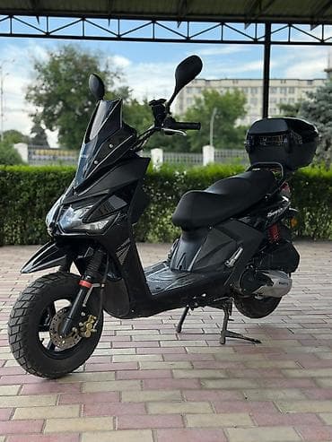 byd son: Тип скутера 175 куб. см, Бензин — 1