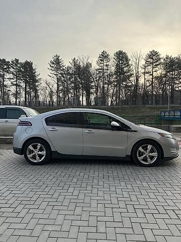 Chevrolet Volt: 2011 г., 1.4 л, Автомат, Гибрид, Хэтчбэк — 3