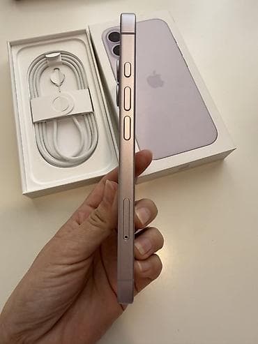 смартфоны honor: IPhone 15, Кабель — 3