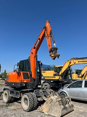 Экскаватор, Doosan, Колесный