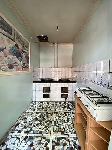 авторынок кыргызстан: 🏡 Үй сатылат! 📍 Дарек: Ош шаары Юго-восток кичи району болжол мектеп — 7