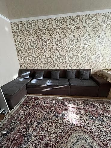 угль: Угловой модульный диван с оттоманкой б/у. Длина 3,6 метр. Цена 13 000 — 2