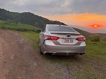 Toyota Camry: 2019 г., 2.5 л, Автомат, Бензин, Седан at lalafo.kg Toyota Camry: 2019 г., 2.5 л, Автомат, Бензин, Седан