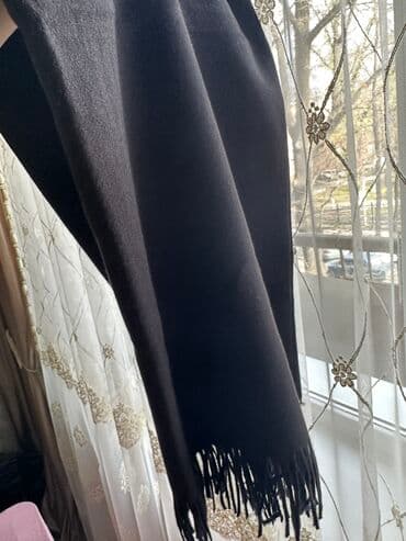 Головные уборы: Теплый кашемировый платок
Размер 65:180 — 2