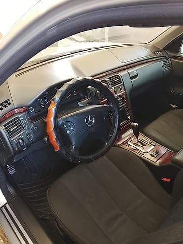 bvd e2: Mercedes-Benz E-Class: 2001 г., Автомат, Бензин, Седан — 4