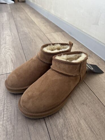 где можно купить обручальные кольца недорого: Угги, 40, Новый, цвет - Коричневый — 1