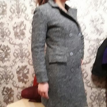 даром куртка: Продаю пальто. размер 42 производство фирменные. В отличном состоянии — 1