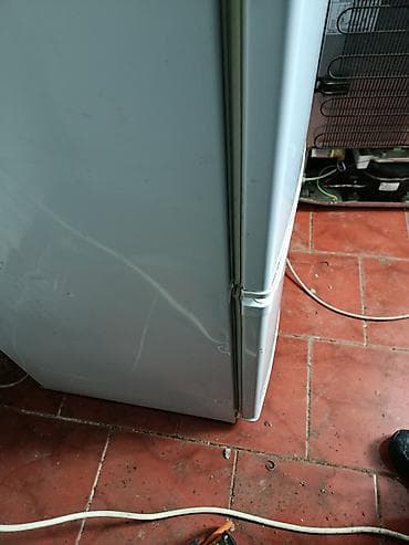 3 xl: Холодильник Biryusa, Б/у, Двухкамерный, De frost (капельный), 60 * 145 * 60 — 3