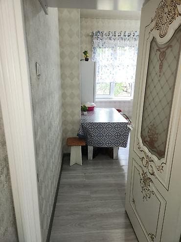куплю квартиру рынок мадина: 2 комнаты, 49 м², 2 этаж — 10
