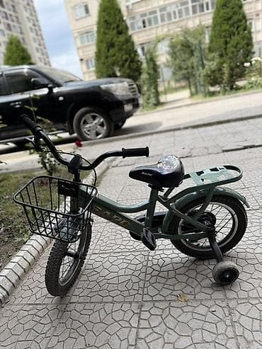 Детский транспорт: Детский велосипед, 4-колесный, 4 - 6 лет, Для мальчика, Б/у — 2