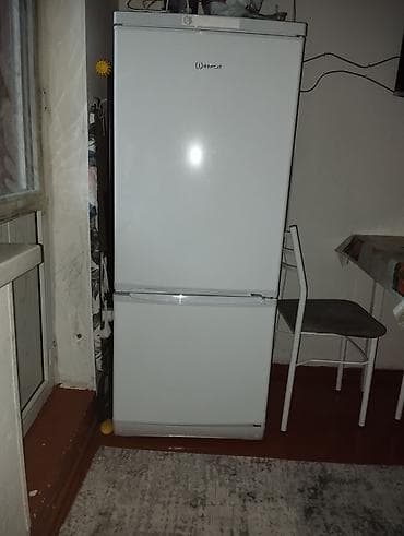 Муздаткыч Indesit, Эки камералуу