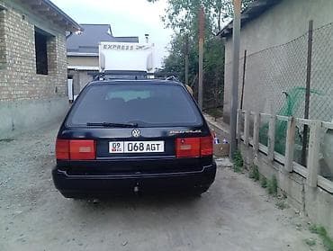 Volkswagen Passat Variant: 1994 г., 2 л, Механика, Бензин, Универсал — 4
